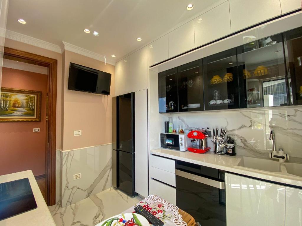 Top Luxury Tirana photo 3