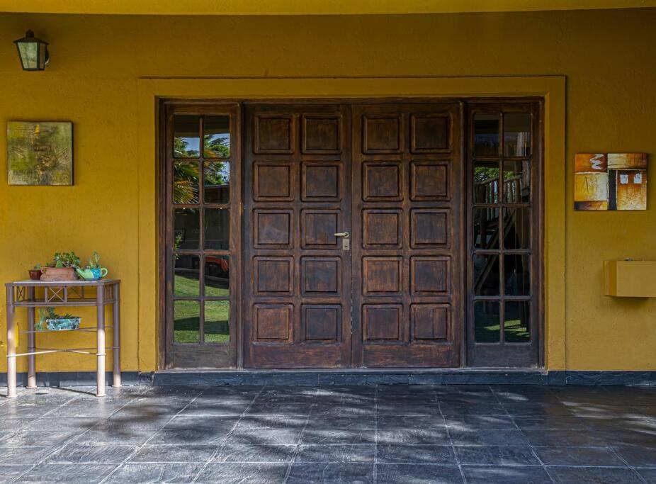 Casona alegre con pileta y amplio jardin photo 3