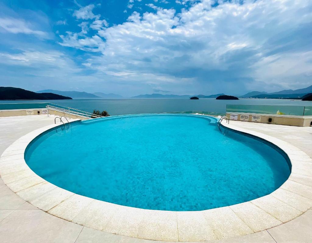 Apto c/ piscina e vista para o mar - Caraguatatuba photo 1