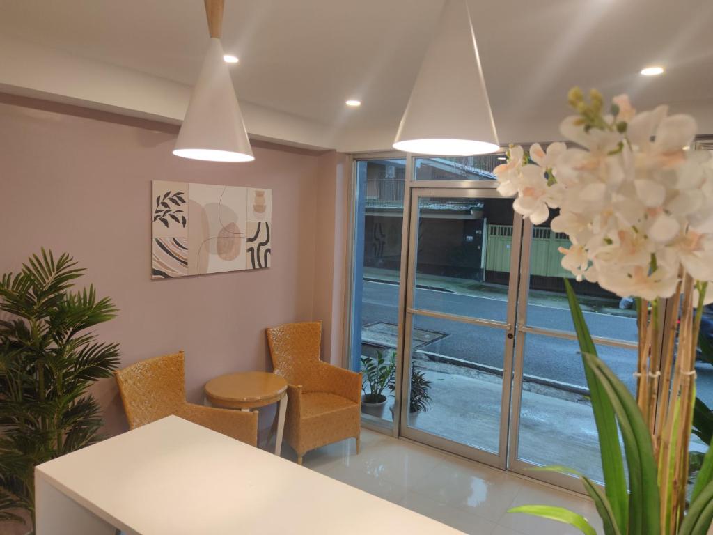Glory Hotel Cubao photo 3