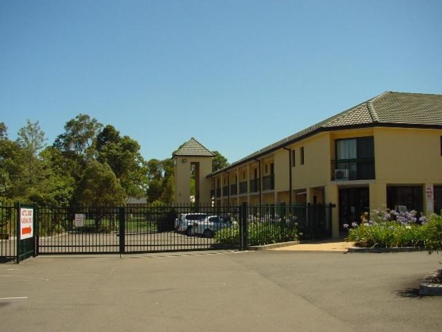 St Marys Park View Motel photo 3