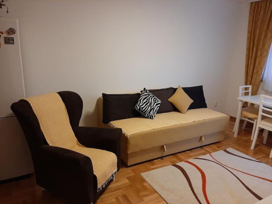 Danube City Apartment photo 4
