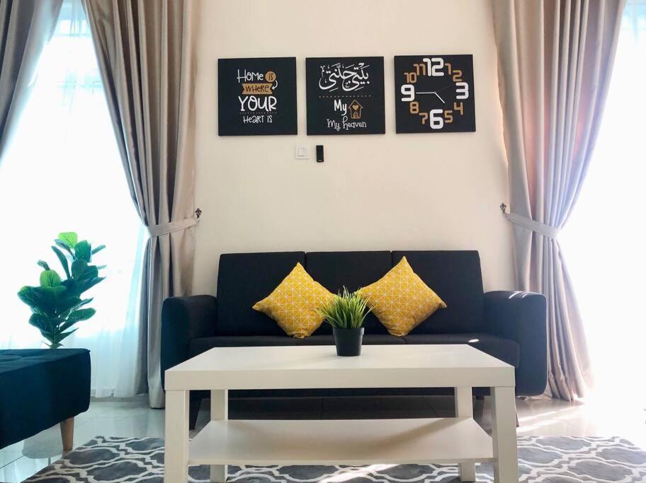 RumahKu Homestay, Taman Jasin Perdana photo 2