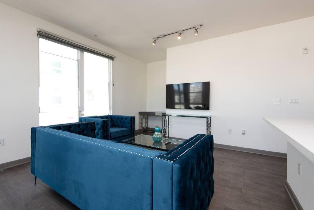 Centrally Located Apartments with Free parking photo 2
