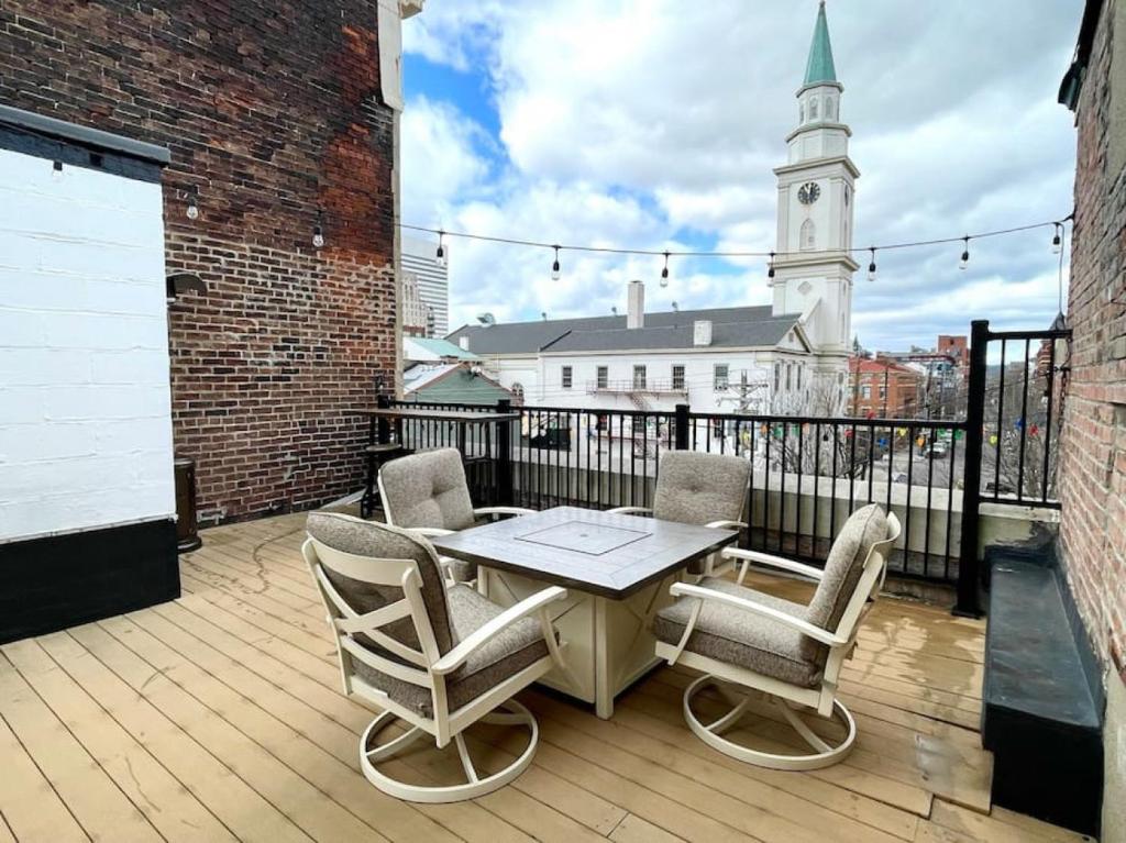 Art Deco Mansion with Roof Deck OTR Bank Building photo 1
