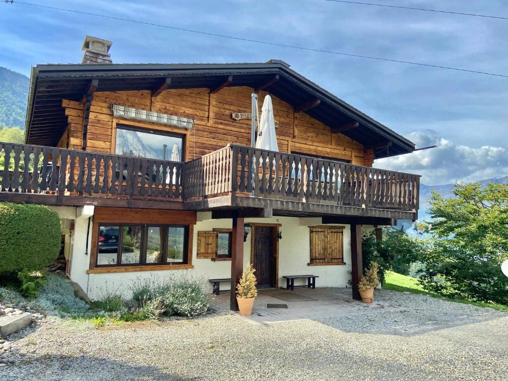 Chalet Pres des Cimes ski-in ski-out photo 3