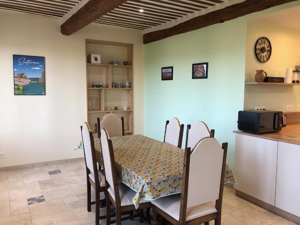 Maison de charme dans un Hameau Provençal photo 3