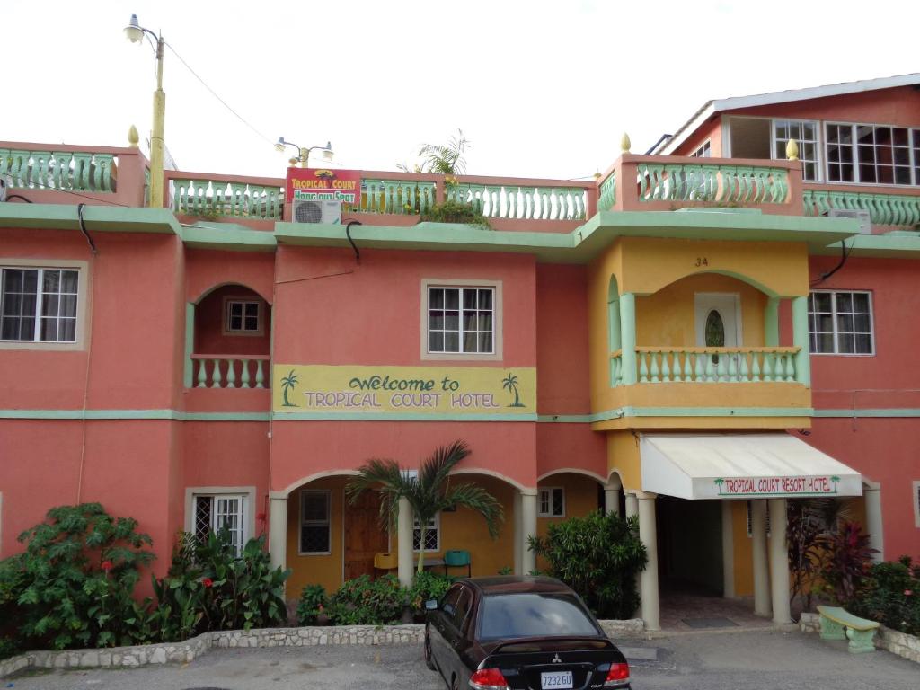 Tropical Court Hotel photo 3