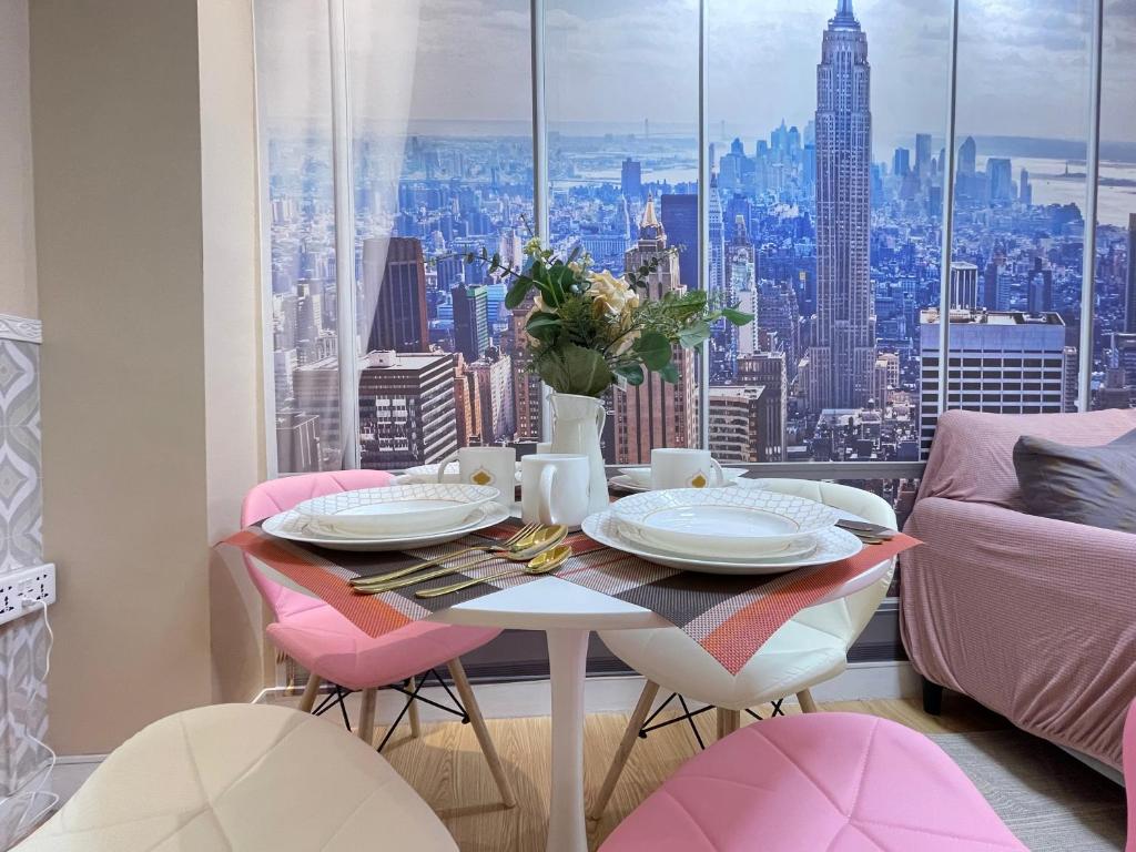 SMDC Trees Residences Tower 1 - 2BR Newly Renovated Staycation photo 2