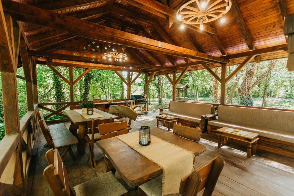 Forest House photo 1