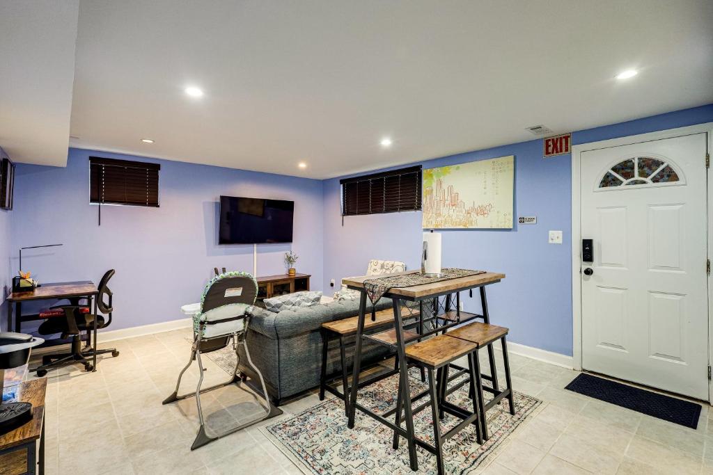 Lovely 2 Bedroom, 2 Bath Unit in West Alexandria. photo 4