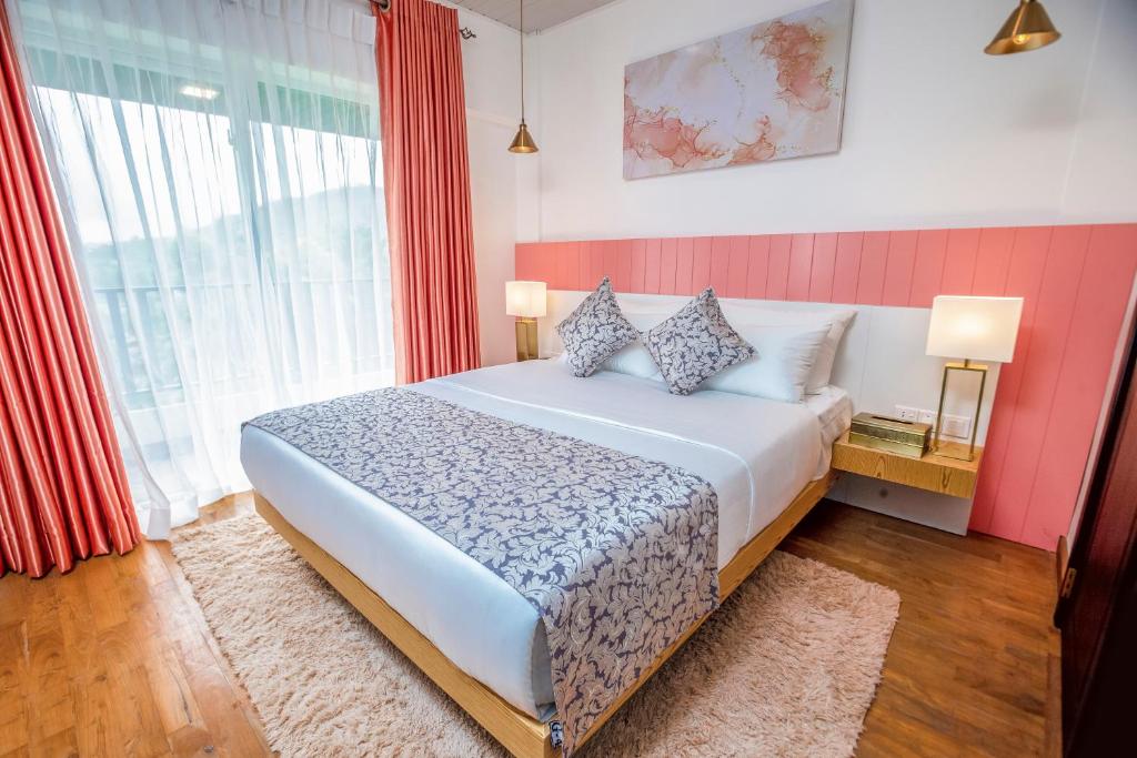 The Breeze Luxury Apartment