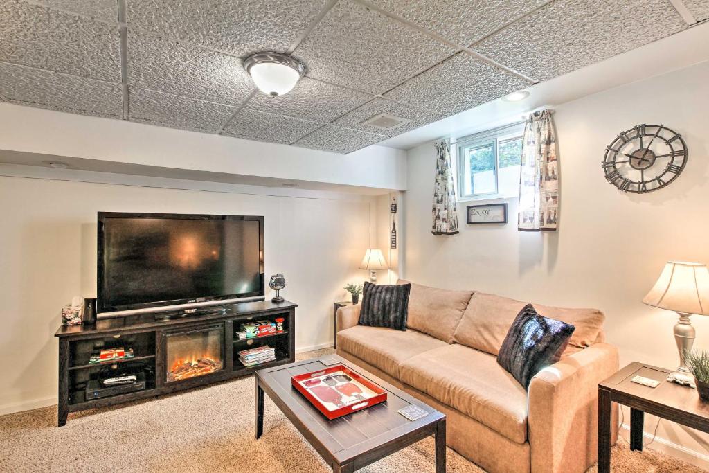 Cozy Agawam Studio with Yard 2 Miles to Six Flags! photo 4