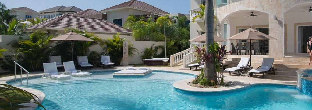 DOMINICAN PUERTO PLATA 6 Bedroom Villa Separate Mandatory All-inclusive-V R B O 2 9 9 5 1 3 2 Provide names and flight info when booking photo 1
