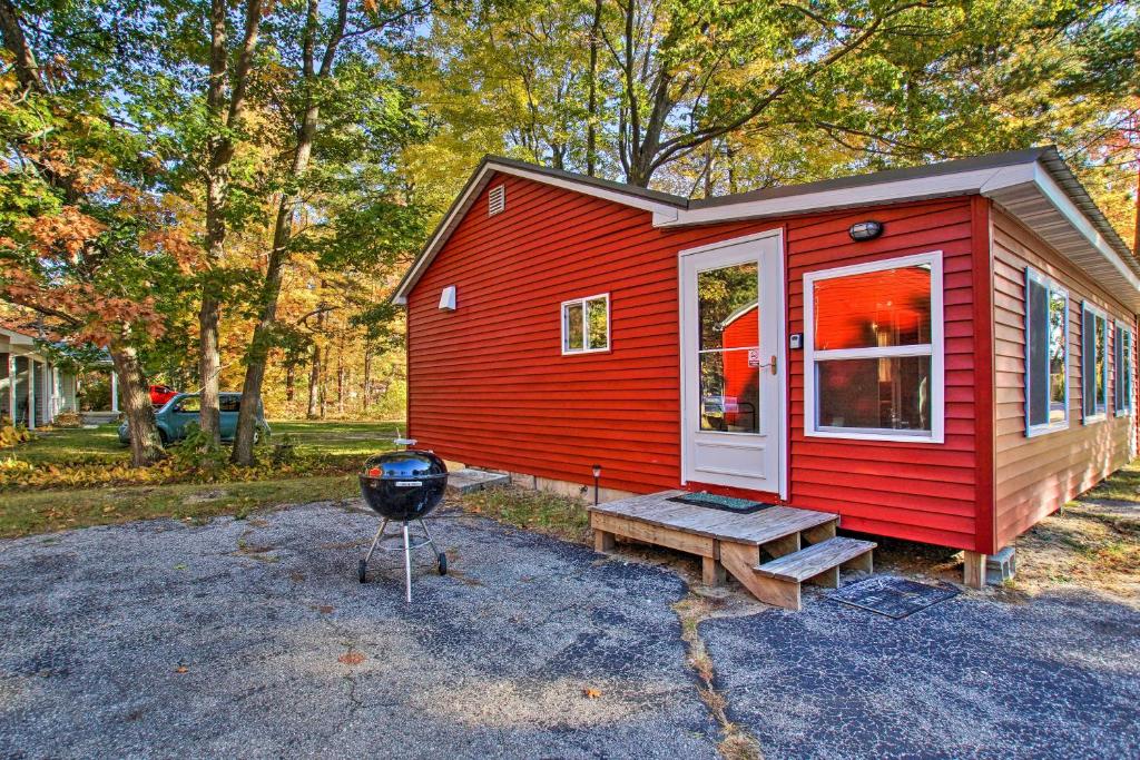 Idyllic Finns Retreat - Walk to Lake Huron photo 1