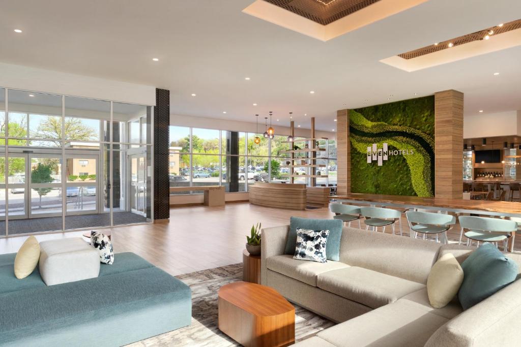 EVEN Hotel Rochester - Mayo Clinic Area, an IHG Hotel image