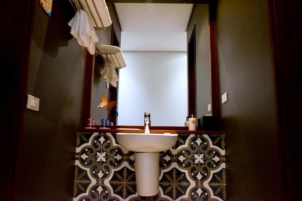 UNWND Boutique Hotel Dumaguete - Tap to explore photos