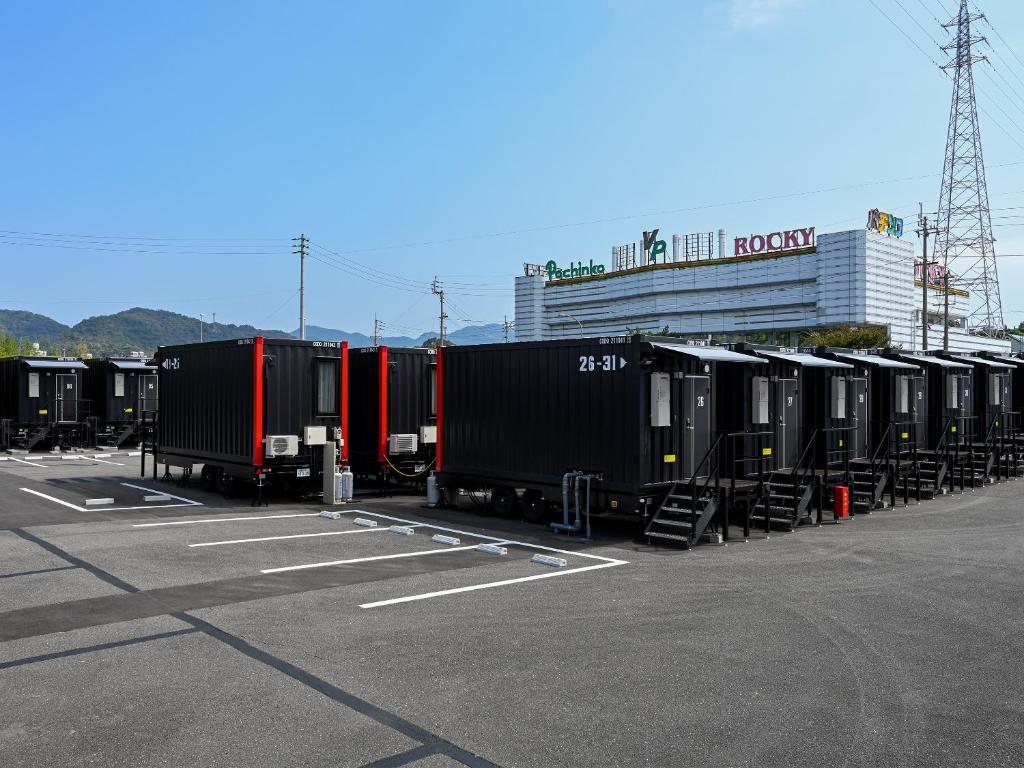 HOTEL R9 The Yard Shikokuchuo photo 3