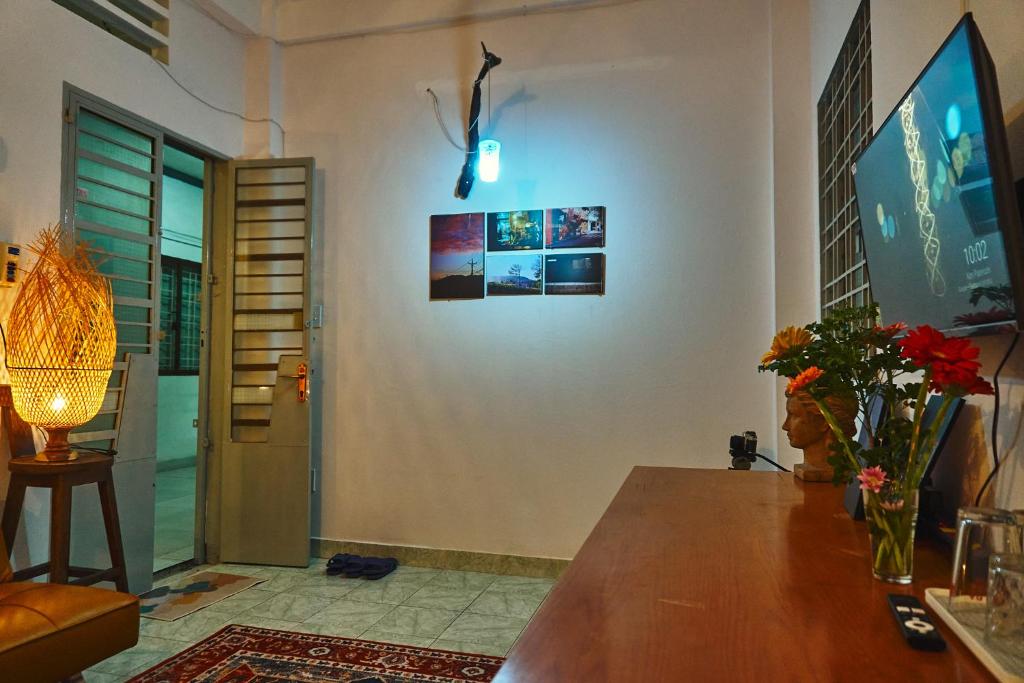 #211 by She - Tropical wall-painting in serene place