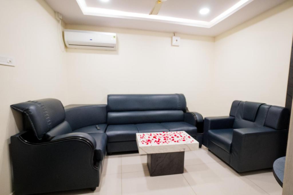 HOTEL PARAMESHWARA luxury awaits photo 1