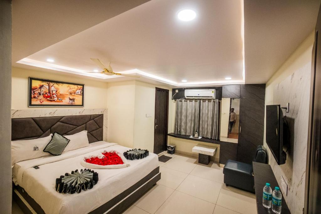 HOTEL PARAMESHWARA luxury awaits photo 4
