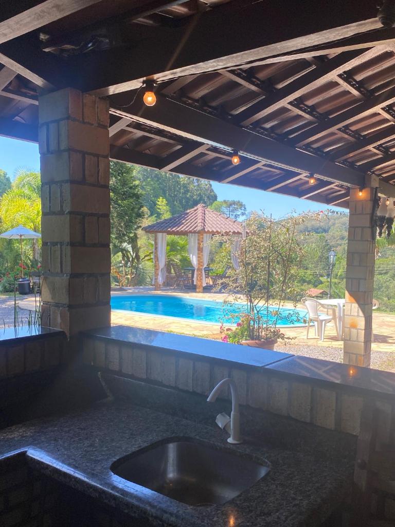 Sítio dos Coqueiros, em meio a natureza com piscina photo 3
