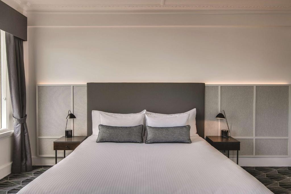 The Savoy Hotel on Little Collins Melbourne Room Type - Savoy Triple Room