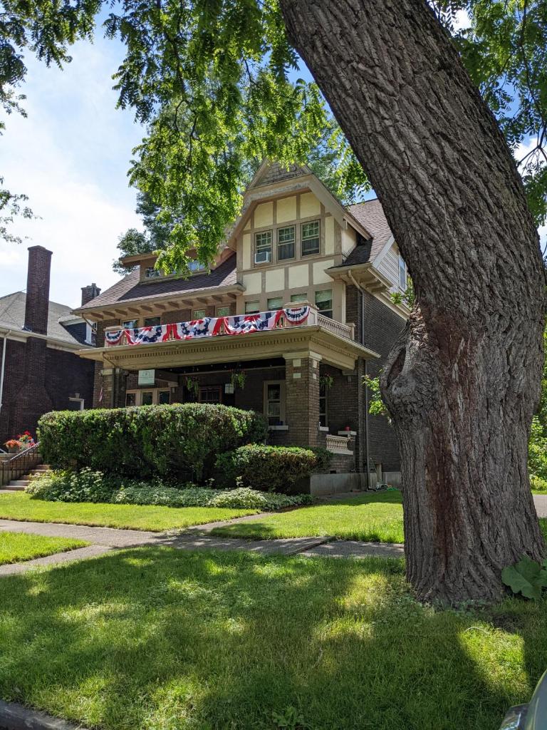 The Marshall House image