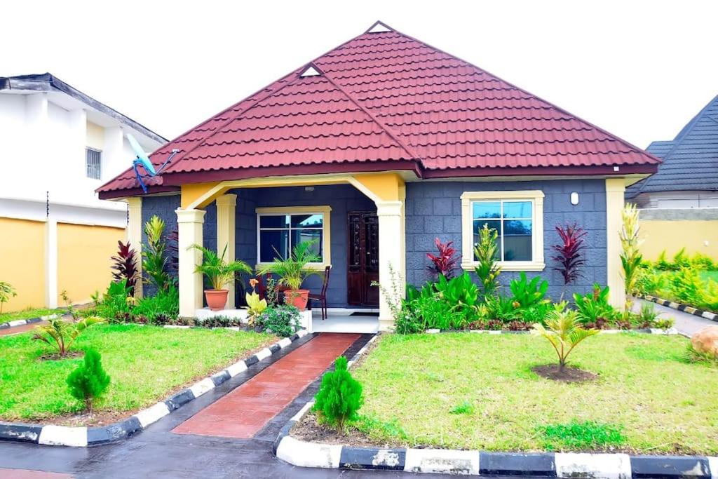 Frankie’s Place: A spacious 4-bedroom home