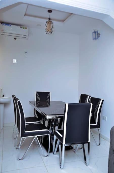 Frankie’s Place: A spacious 4-bedroom home photo 3