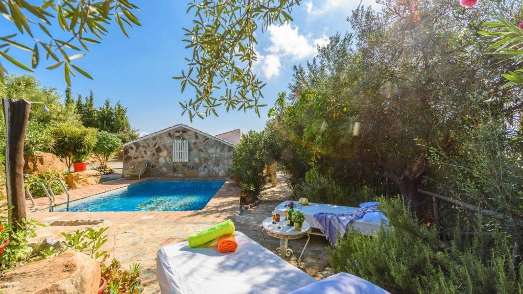 Casa El Chorrito Guaro by Ruralidays