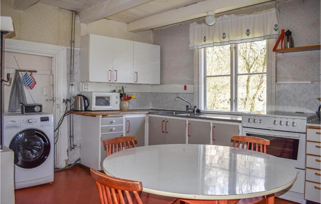 Nice Home In Ronneby With 3 Bedrooms And Wifi photo 4