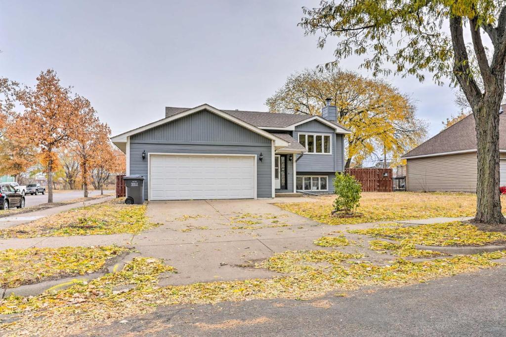 Lovely Minneapolis Home Near Target Field! photo 2