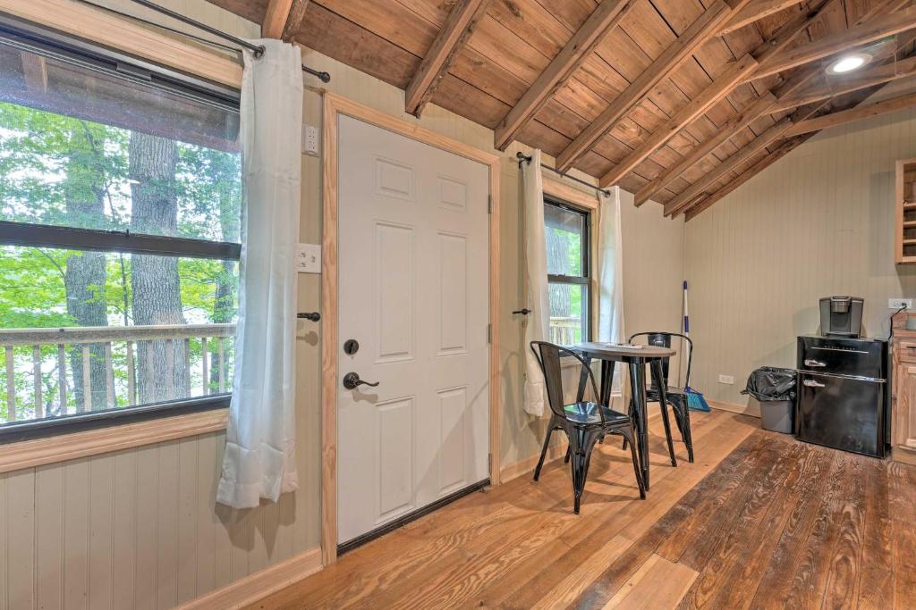 Cassopolis The Cabin Retreat Lake Access! photo 3