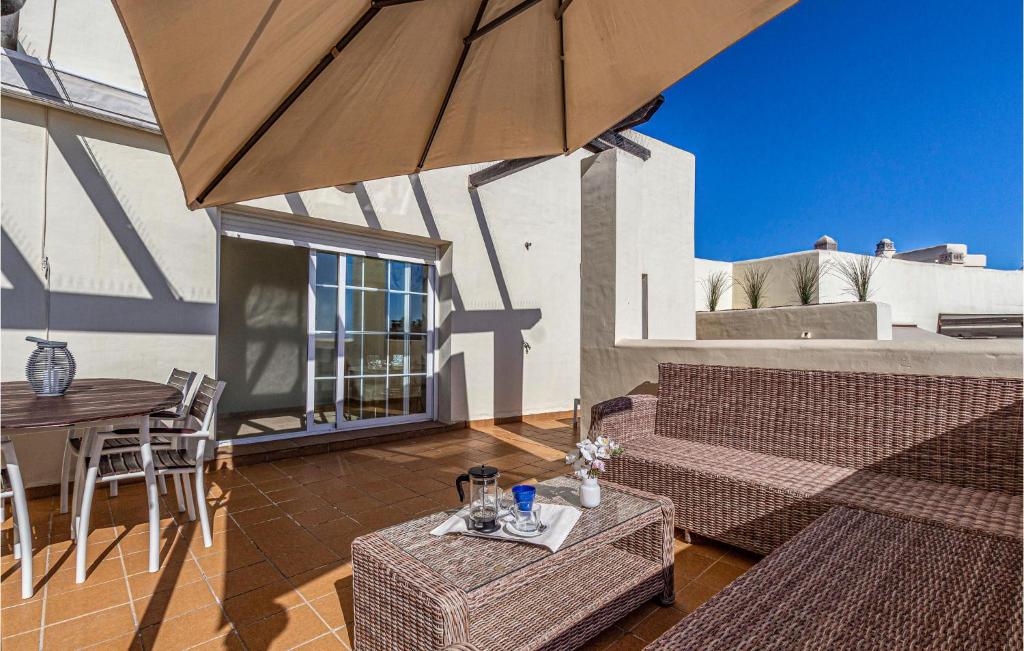 Awesome Apartment In Benalmdena With Wifi, 2 Bedrooms And Outdoor Swimming Pool photo 2
