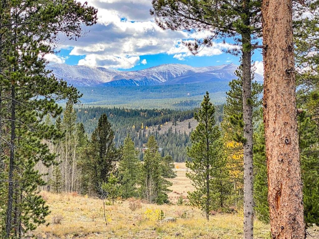 Secluded Log Cabin with Views & Hot Tub, Foosball, Wood Stove - Heavenly Homestead photo 2