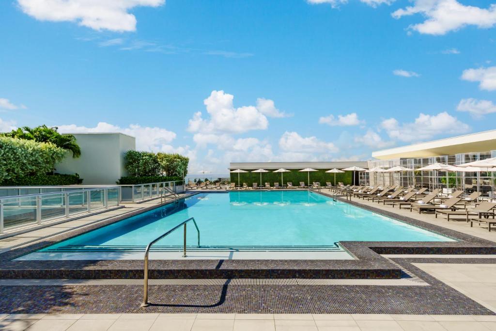 Costa Hollywood Beach Resort - An All Suite Hotel photo 1
