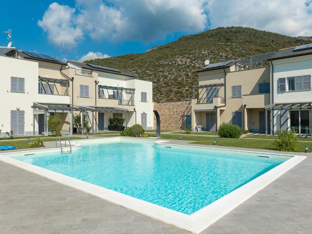 Perla Pellegrina with seaview pool and amazing garden