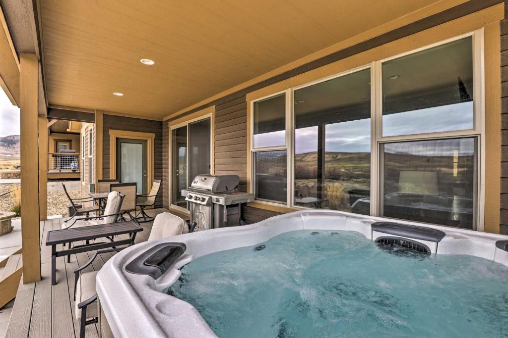 Relaxing Granby Retreat with Deck, Grill and Mtn Views photo 3