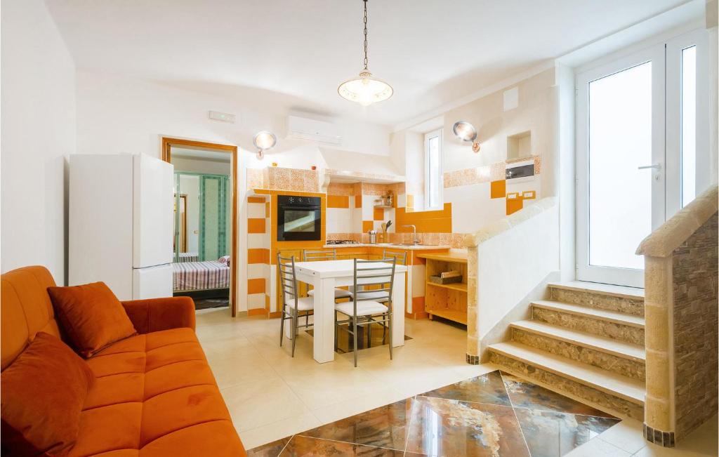 Amazing Apartment In Selva Di Fasano With Wifi And 2 Bedrooms photo 2