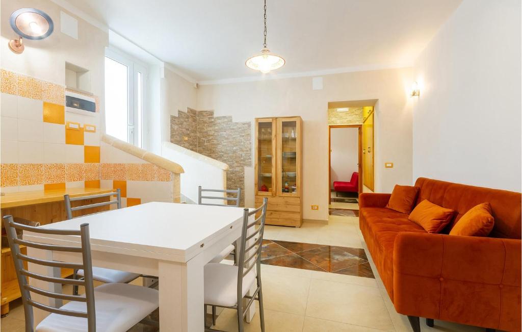 Amazing Apartment In Selva Di Fasano With Wifi And 2 Bedrooms photo 3