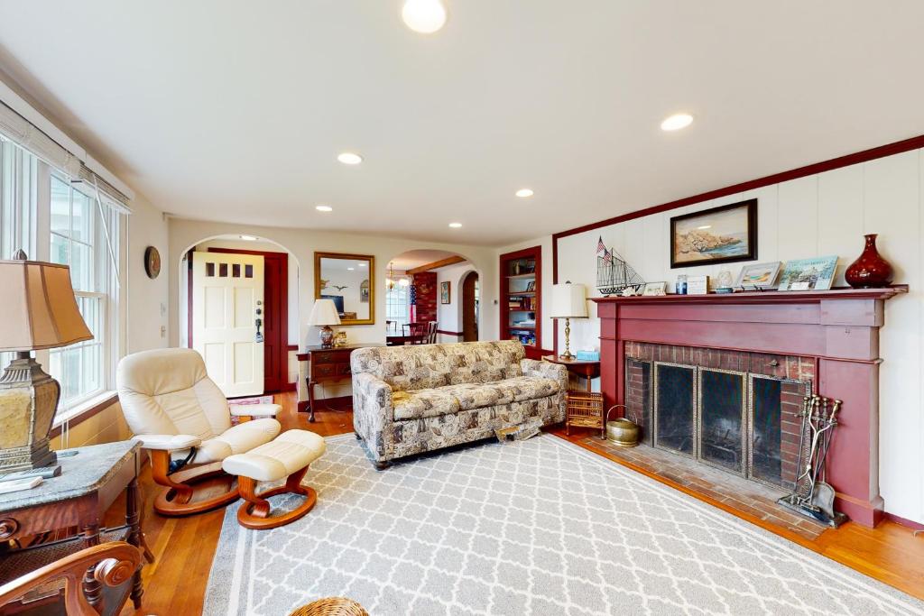 Coastal Hideaway photo 2