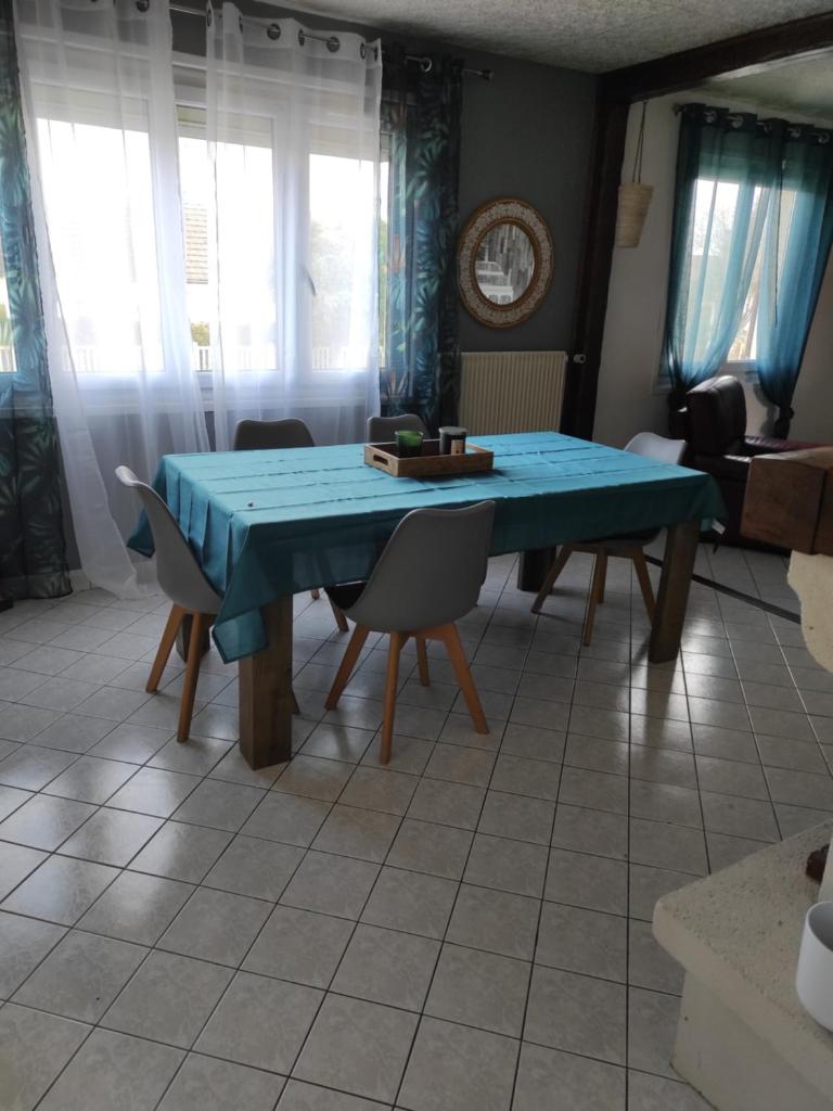 Maison de village avec exterieur photo 1