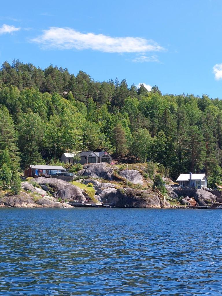 Perle ved sjøen! Ny hytte på 90m2. photo 1