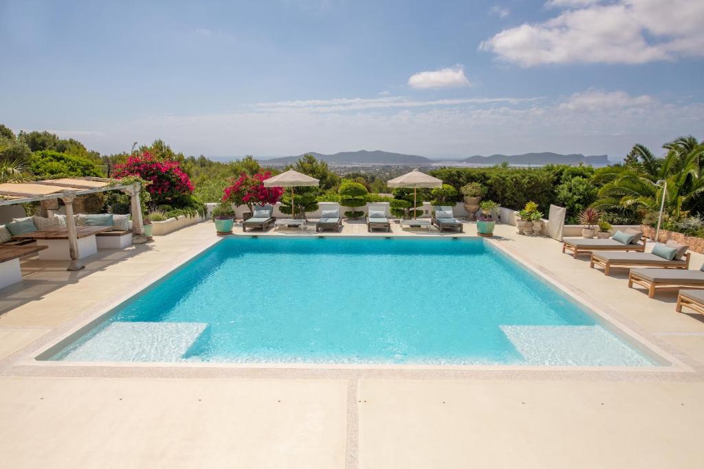 Impressive Ibiza Villa El Zafiro 6 Bedrooms Private Gym and Fantastic Views San Jose photo 3