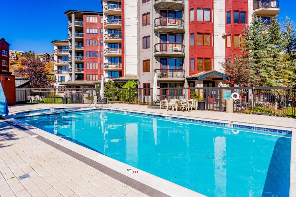 Torian Plum Plaza photo 1