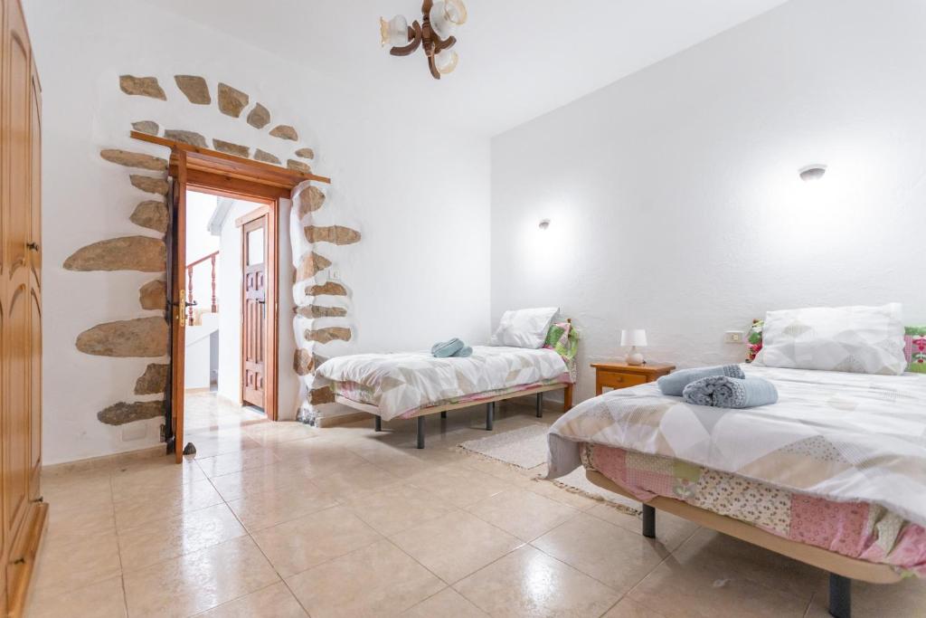 Epifanio Rural 3BR House - Views & Terrace photo 3