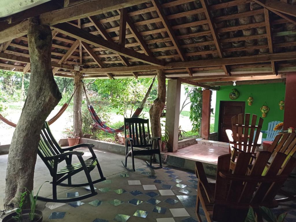 Loren's house photo 3
