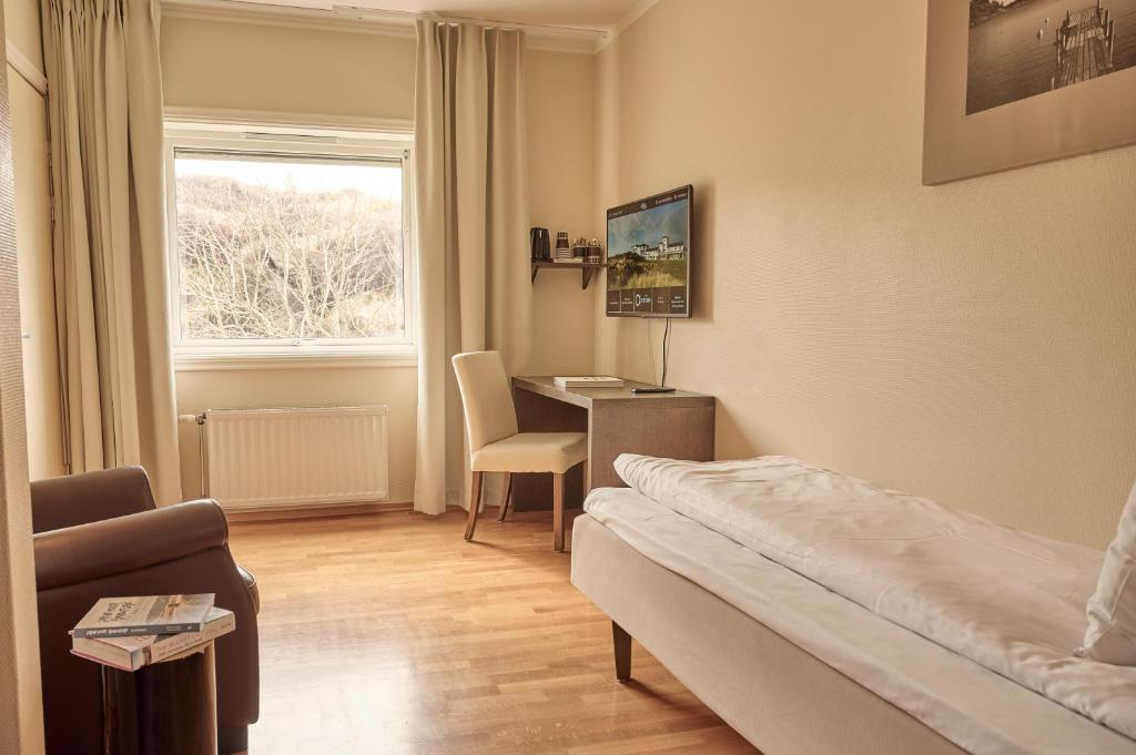 Sola Strand Hotel photo 1
