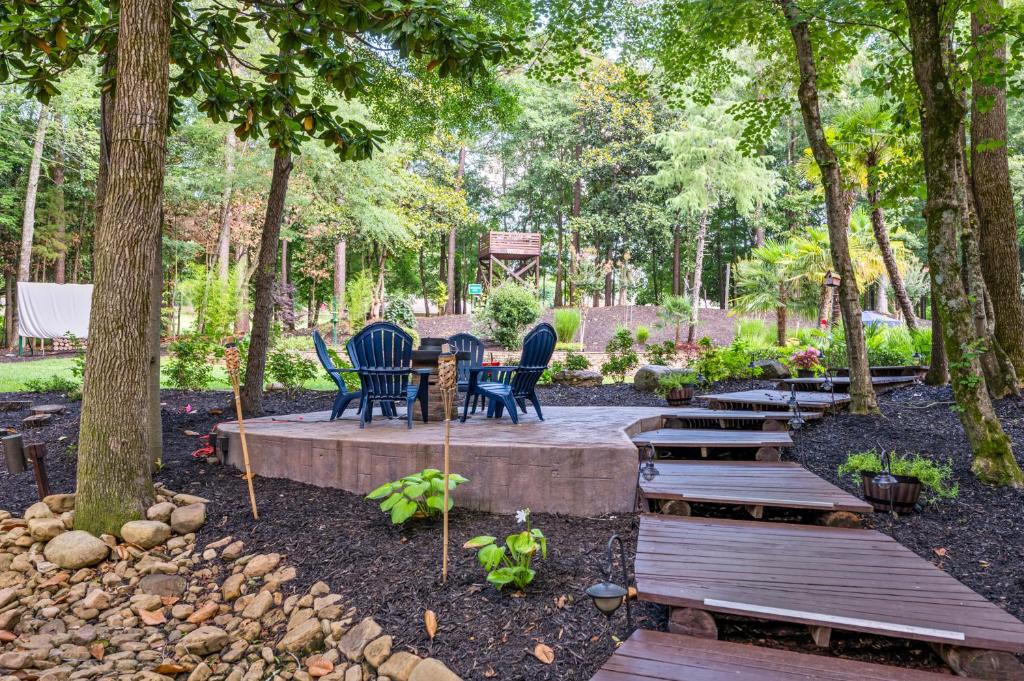 Relax In Private Pool & Cozy Gazebo At Param Farms photo 3